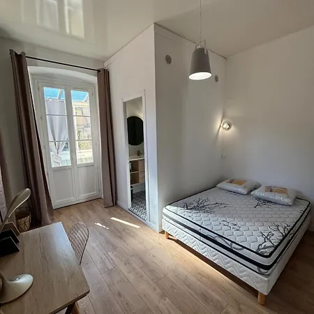 Magnifique Grand T3 Refait à Neuf En 2025 Plein Centre 13 Cours Paoli Wifi écran Plat Lave Linge 6 Couchages Corte (Corsica)