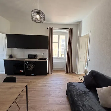 Appartement T3 50m2 Plein Centre 13 Cours Paoli Wifi écran Plat Lave Linge 6 Couchages