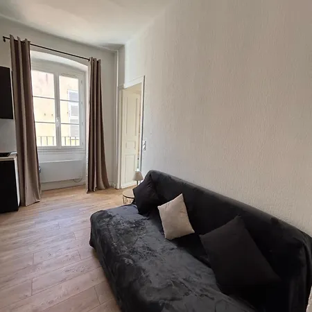 Appartement T3 50m2 Plein Centre 13 Cours Paoli Wifi écran Plat Lave Linge 6 Couchages *