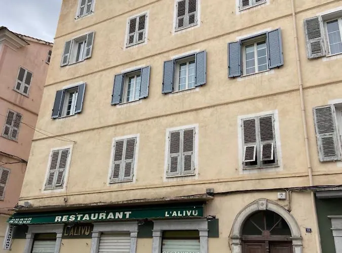 Apartmán Magnifique Grand T3 Refait A Neuf En 2025 Plein Centre 13 Cours Paoli Wifi Ecran Plat Lave Linge 6 Couchages Corte (Corsica)