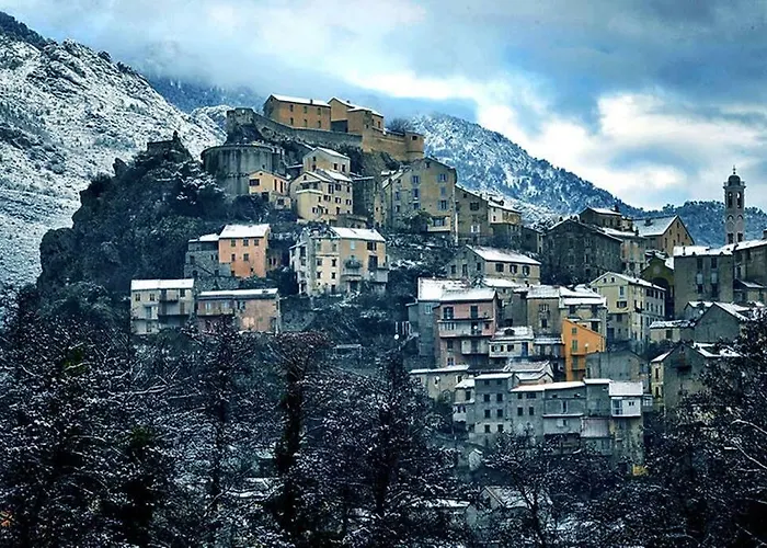 Magnifique Grand T3 Refait A Neuf En 2025 Plein Centre 13 Cours Paoli Wifi Ecran Plat Lave Linge 6 Couchages Apartmán *