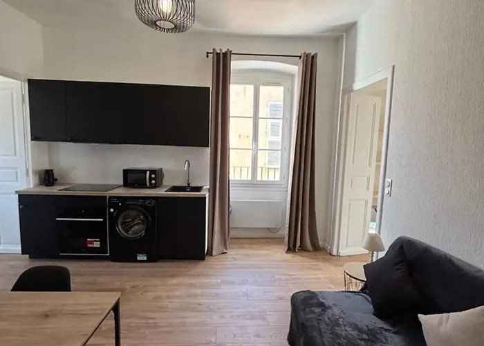 Appartamento Magnifique Grand T3 Refait à Neuf En 2025 Plein Centre 13 Cours Paoli Wifi écran Plat Lave Linge 6 Couchages