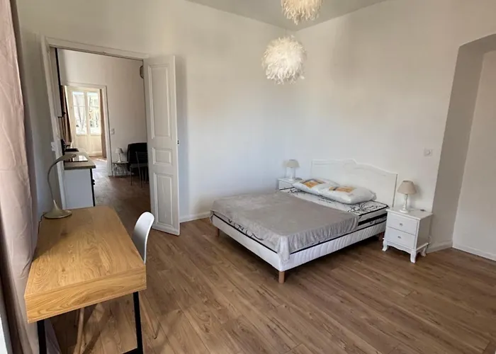 Apartmán Magnifique Grand T3 Refait A Neuf En 2025 Plein Centre 13 Cours Paoli Wifi Ecran Plat Lave Linge 6 Couchages