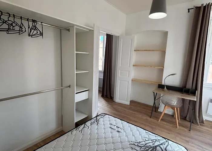 Magnifique Grand T3 Refait à Neuf En 2025 Plein Centre 13 Cours Paoli Wifi écran Plat Lave Linge 6 Couchages Corte (Corsica)